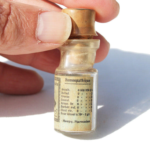 Ancien médicament homéopathique Abbé Chaupitre / flacon + boîte