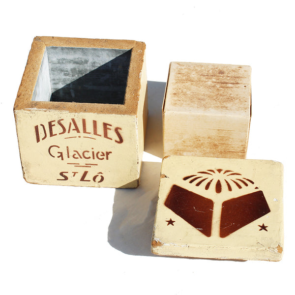 Ancienne petite glacière de pâtisserie / glacier / Desalles à St Lô