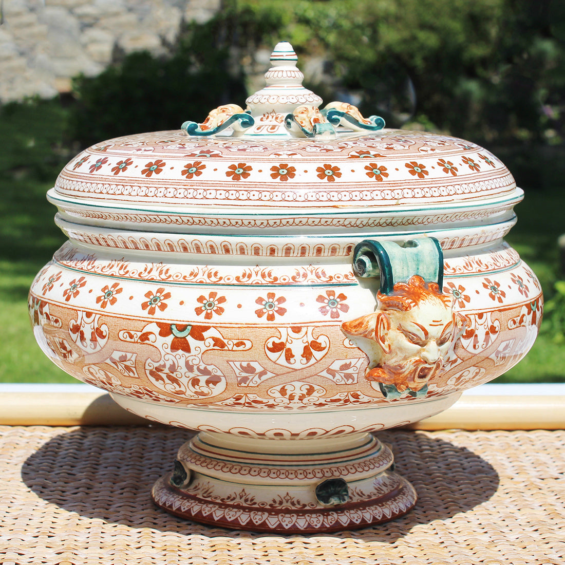 Cloche à fromage en poterie Alsacienne, bleu décor floral peint main