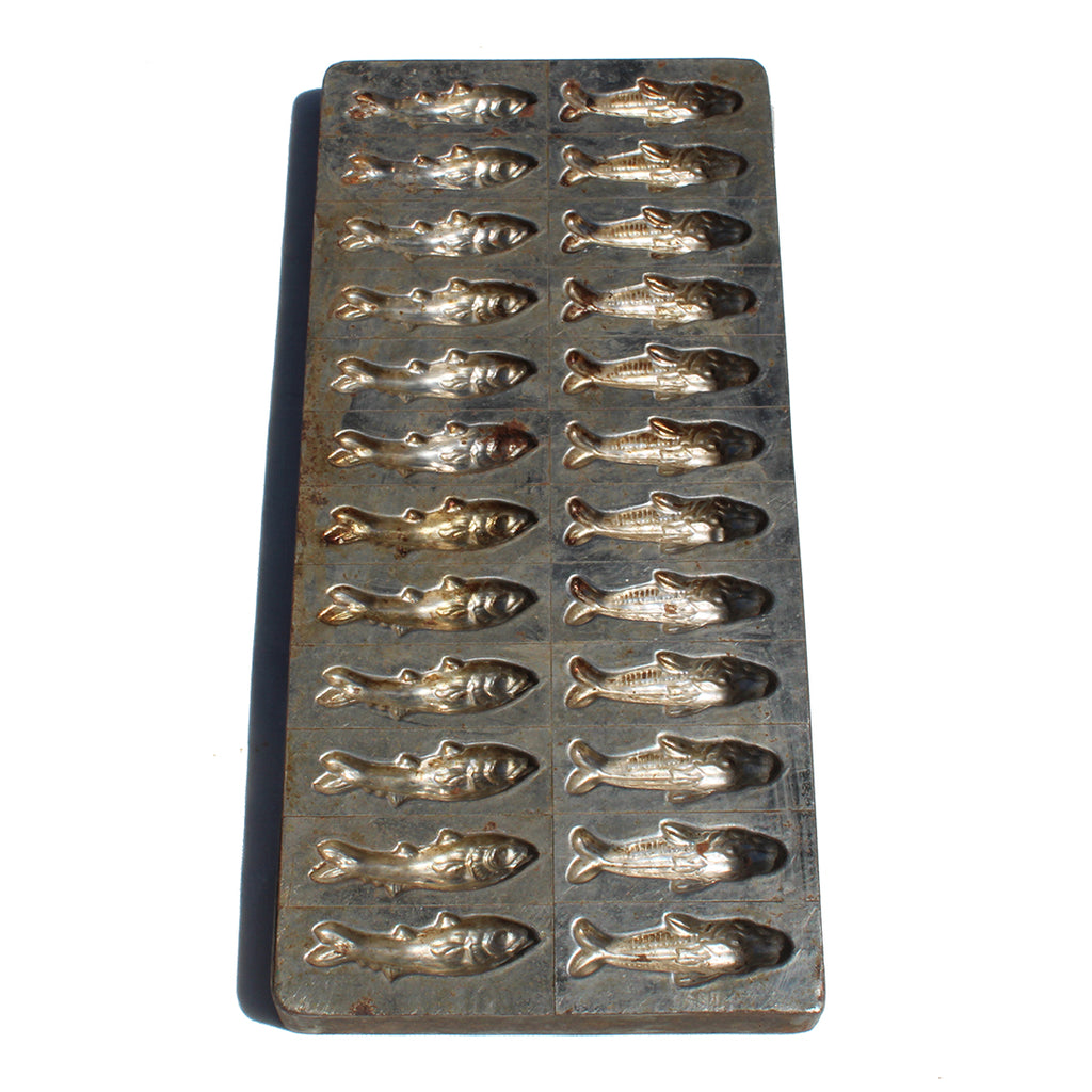 MOULE A CHOCOLAT - NOUGATINE - ANCIEN - GATEAU - ETAIN MOULE A CHOCOLAT - NOUGATINE - ANCIEN - GATEAU - ETAIN