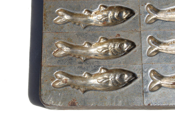 Ancien moule de pâtissier / chocolatier en métal Letang Fils pour friture en chocolat