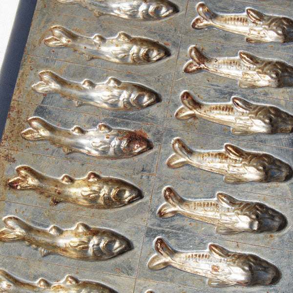 Ancien moule de pâtissier / chocolatier en métal Letang Fils pour friture en chocolat