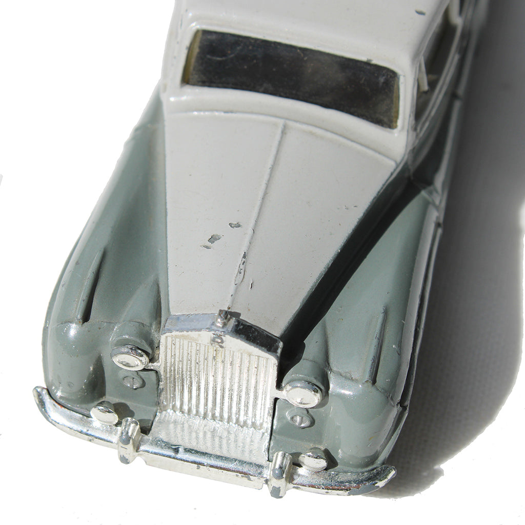 Dinky Toys Rolls Royce Silver Wraith N° 551 Bon Etat Dinky Toys Rolls Royce Silver Wraith N° 551 Bon Etat
