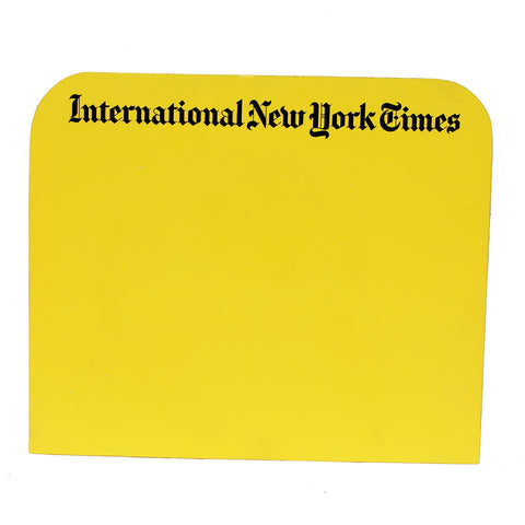 Panneau publicitaire de présentoir journal / International New York Times