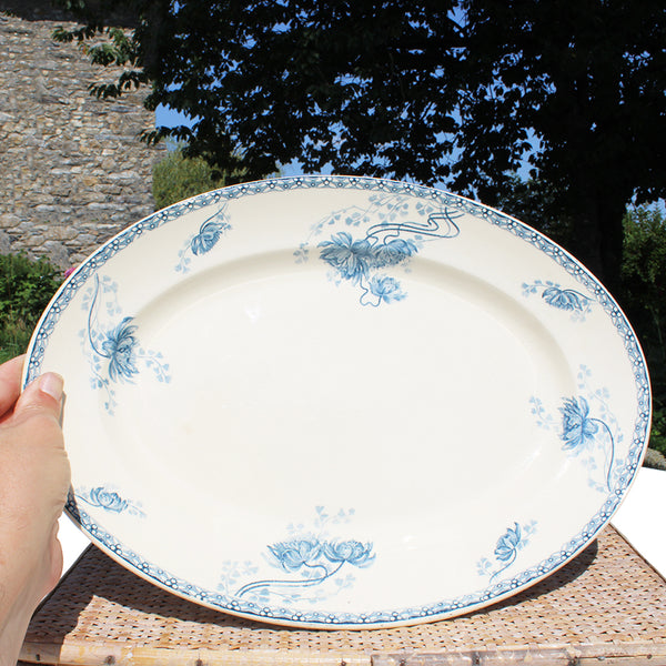 Ancien grand plat ovale 41 cm en faïence de U & C Sarreguemines modèle Royat