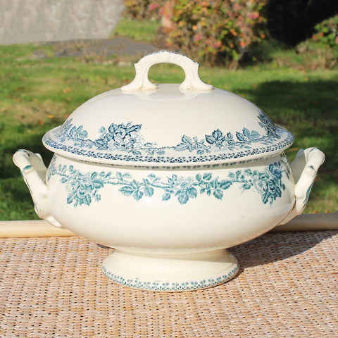 Ancienne soupière en faïence Terre de Fer Saint Amand service Guadeloupe