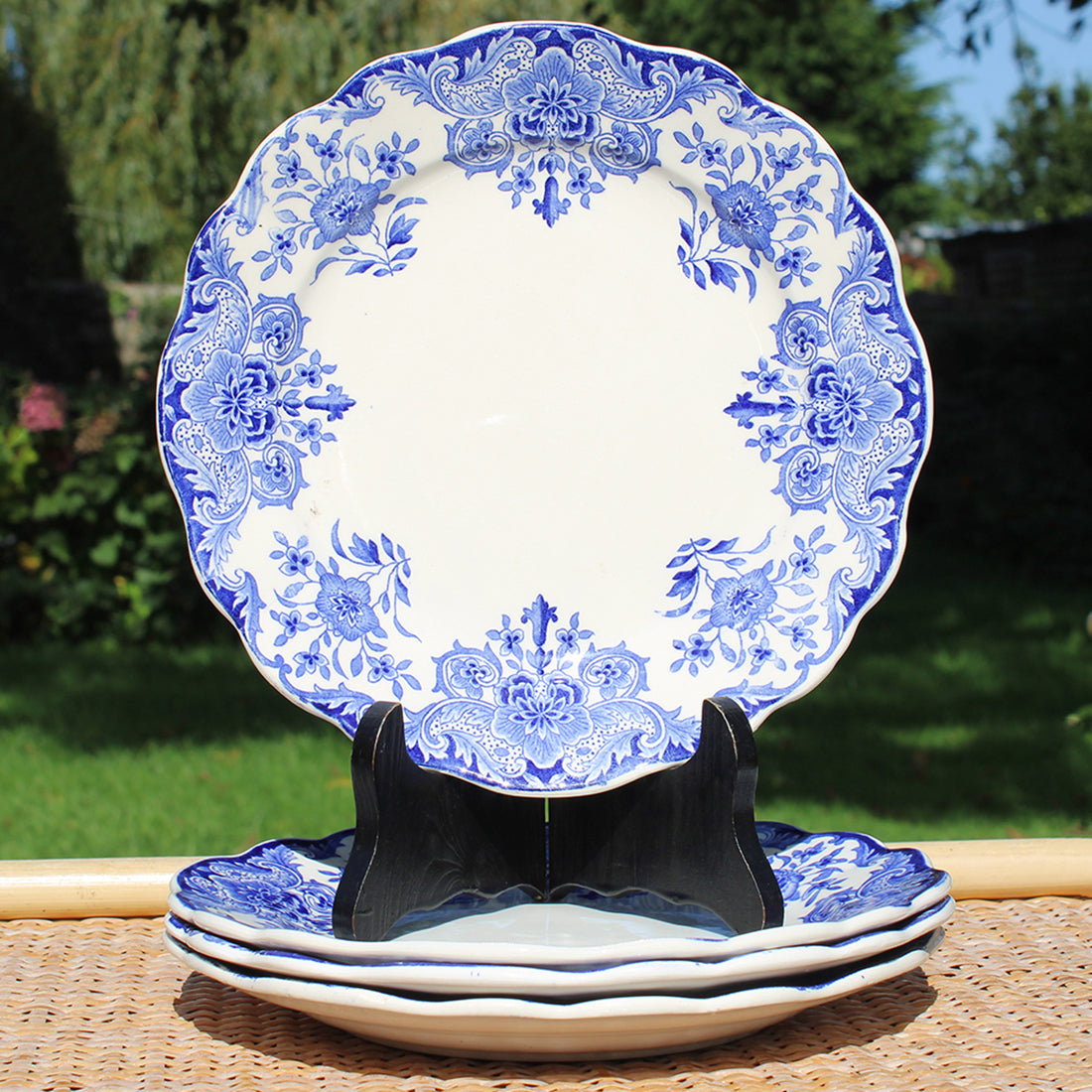 Ensemble de 4 assiettes plates 25.5 cm en faïence de BFK Boch Frères Keramis modèle Dordrecht