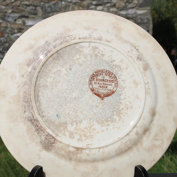 Ancienne assiette à dessert 21.5 cm en faïence polychrome Choisy le Roi E. Bourgeois oiseau