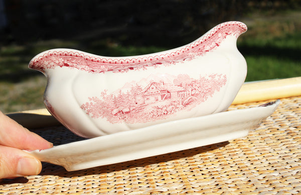 Ancienne saucière en faïence de Villeroy & Boch modèle Burgenland rouge