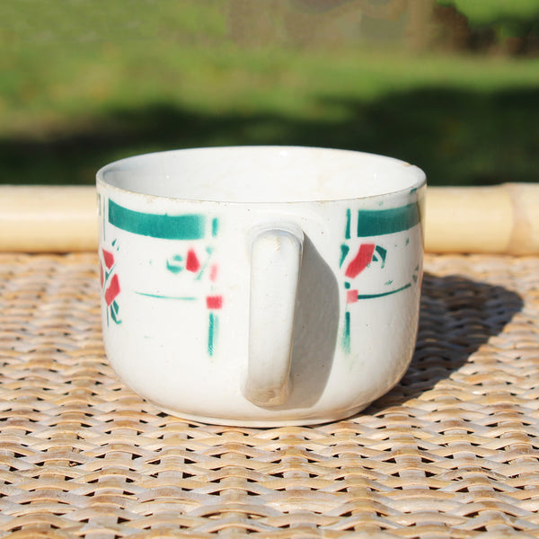 Ancienne tasse à café en faïence / modèle à fleurs art déco