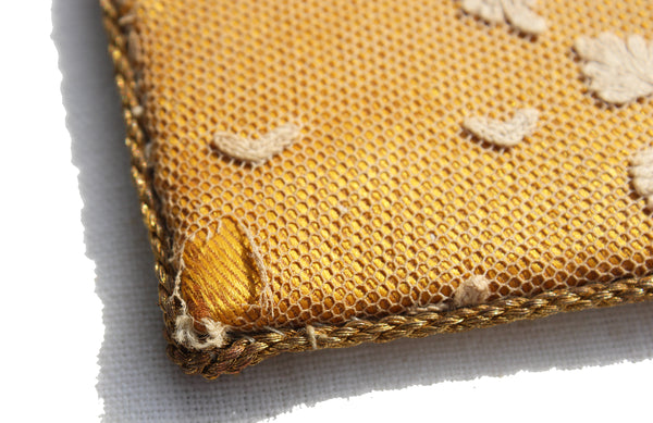 Ancienne pale de calice liturgique / broderie sur tulle / religion