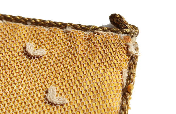 Ancienne pale de calice liturgique / broderie sur tulle / religion