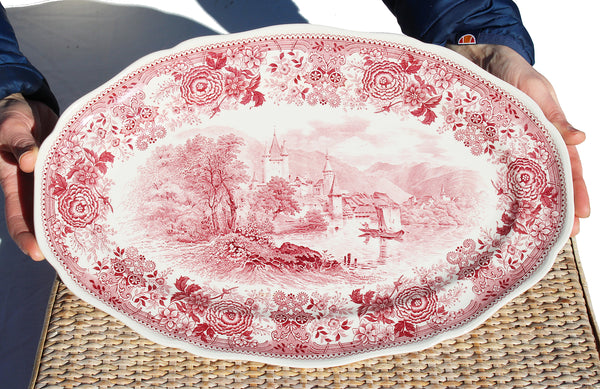 Ancien plat de service ovale 40 cm en faïence de Villeroy & Boch modèle Burgenland rouge