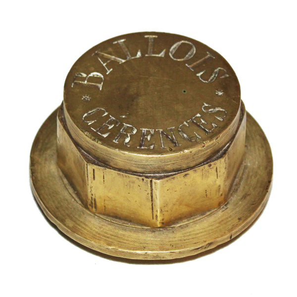 Ancien cache / bouchon de moyeu automobile publicitaire en bronze Ballois Cérences