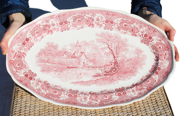 Ancien grand plat de service ovale 45.5 cm en faïence de Villeroy & Boch modèle Burgenland rouge