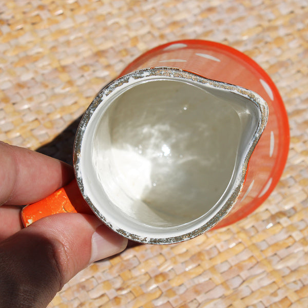 Ancien pichet / pot à lait 13 cm / Sarreguemines / Digoin modèle Confettis pois blancs / coloris orange