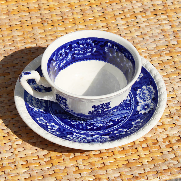 Ancienne tasse à thé en faïence de Villeroy & Boch modèle Rusticana