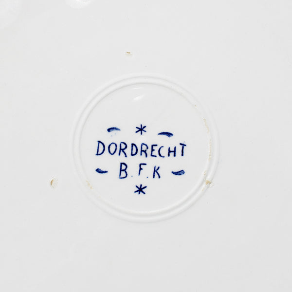 Ancien grand plat rond 35 cm en faïence de BFK Boch Frères Keramis modèle Dordrecht