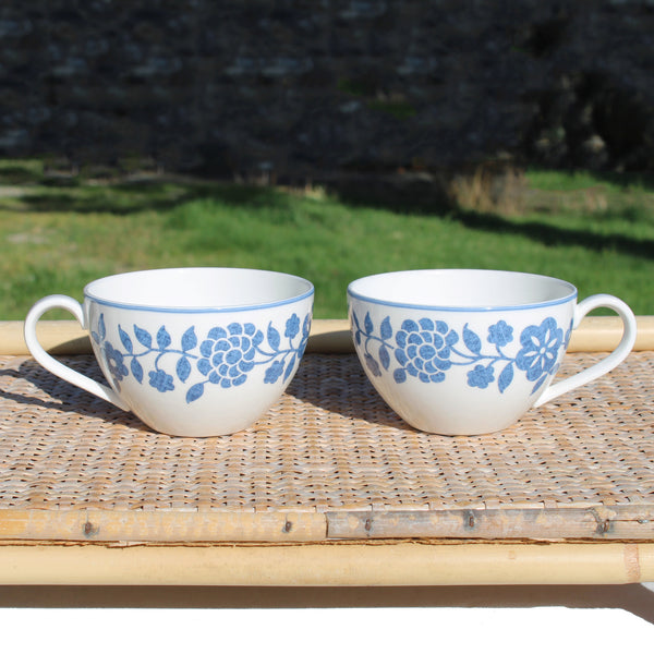 Paire de tasses à déjeuner / thé Villeroy & Boch – modèle Montana – motif floral bleu – porcelaine premium