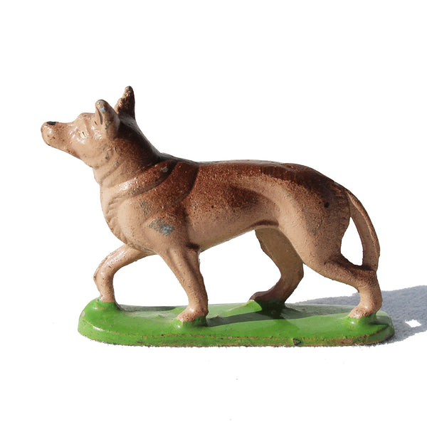 Ancienne figurine Quiralu : la ferme / chien / Berger allemand