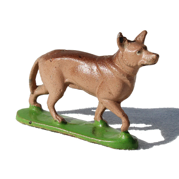 Ancienne figurine Quiralu : la ferme / chien / Berger allemand