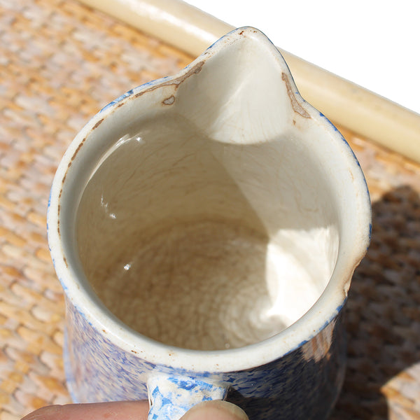 Ancien petit pichet / pot à lait 14 cm / U & C Sarreguemines / modèle Perse F coloris bleu