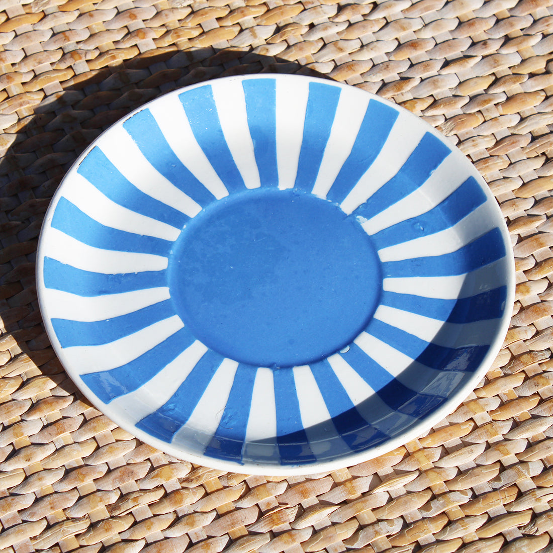 Ancienne sous tasse / soucoupe en faïence de Sarreguemines modèle Fox Trott