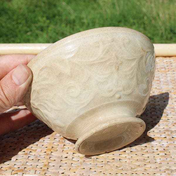 Ancien bol en faïence patinée / en barbotine d'Onnaing ? / Fleur de lys / no Creil