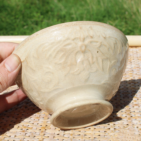 Ancien bol en faïence patinée / en barbotine d'Onnaing ? / Fleur de lys / no Creil