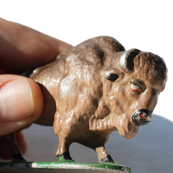 Ancienne figurine Quiralu : le Far-West / bison