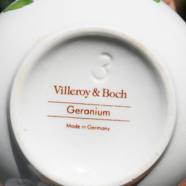 Tasse à café + soucoupe vintage en vitro-porcelaine de Villeroy & Boch modèle Geranium