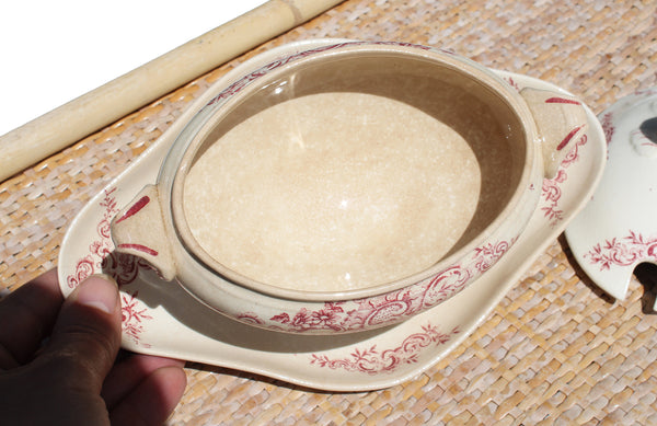 Ancienne saucière sur dormant en faïence / Choisy le Roi HB & Cie / Louis XV