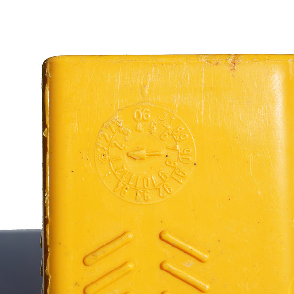 Caisse casier / distributeur à bouteilles vintage Pepsi Cola en plastique jaune