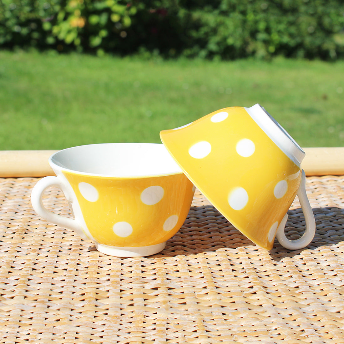 Paire de tasses à café / thé Digoin et Sarreguemines coloris jaune à pois