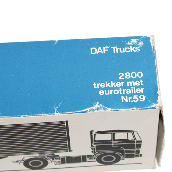 Véhicule miniature 1:50 camion Lion Car n° 59 / DAF Trucks / en boîte / no Dinky Toys Norev
