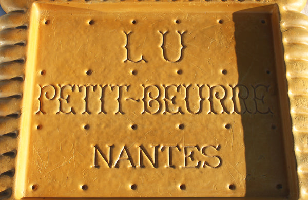 Plateau publicitaire vintage en polyuréthane 41 cm x 36 cm / LU Petit Beurre Nantes