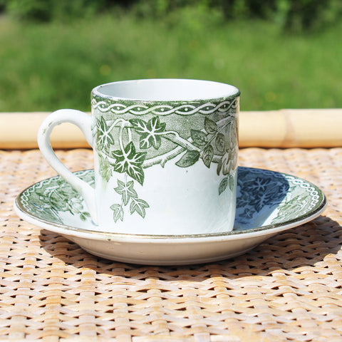 Ancienne tasse à café + soucoupe en faïence de St Amand modèle Estival