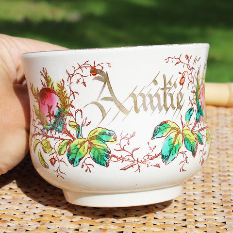 Grande tasse à chocolat en terre de fer modèle " Amitié " / Roses / Art Nouveau