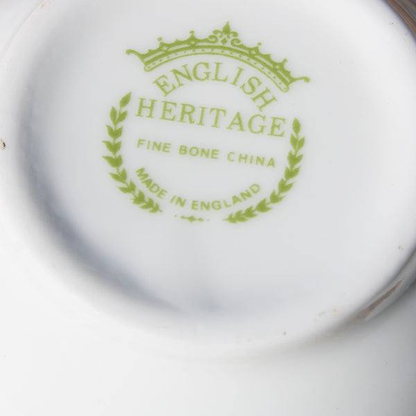 Tasse à thé + soucoupe en porcelaine anglaise English Heritage modèle mois Novembre