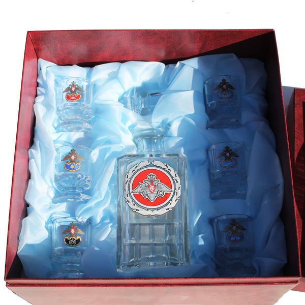 Service à vodka vintage en cristal de Gusevsky / Ministère de la Défense de la Fédération de Russie