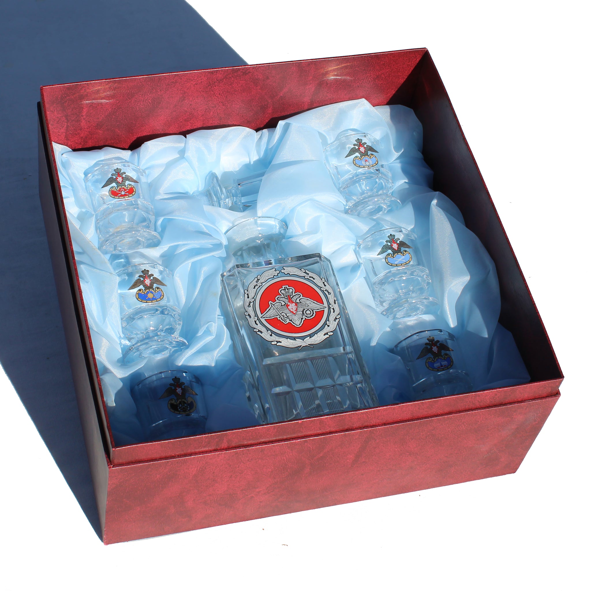 Service à vodka vintage en cristal de Gusevsky / Ministère de la Défense de la Fédération de Russie