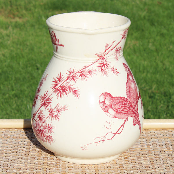 Broc de toilette en faïence de Longwy – Décor Oiseaux – Rouge sur fond crème – Fin XIXᵉ siècle