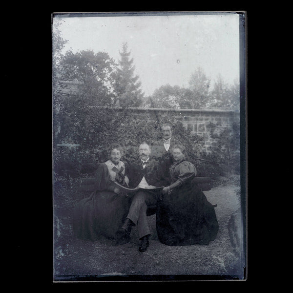 Négatif 18 x 13 / Ancienne photo plaque de verre / Famille bourgeoise / Femmes