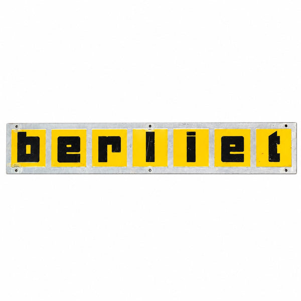 Plaque ancienne BERLIET en aluminium peint – Signalétique automobile vintage