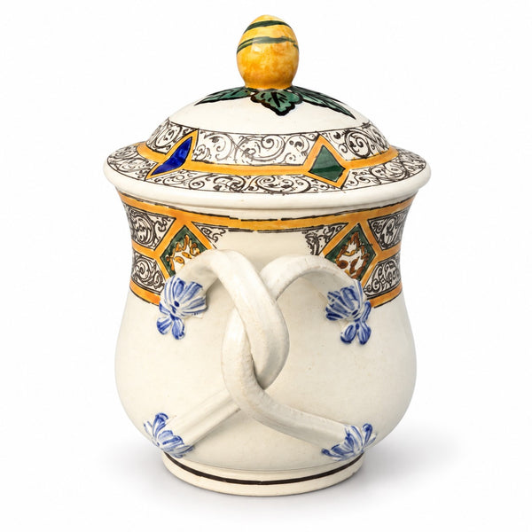 Ancien pot à crème couvert en faïence de Gien, décor style Henri II