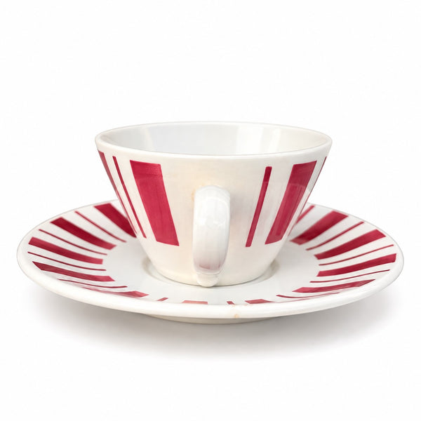 Tasse à café et soucoupe Fénal Badonviller en faïence blanche à décor rayé bordeaux