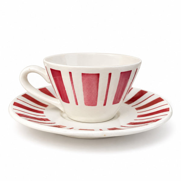 Tasse à café et soucoupe Fénal Badonviller en faïence blanche à décor rayé bordeaux