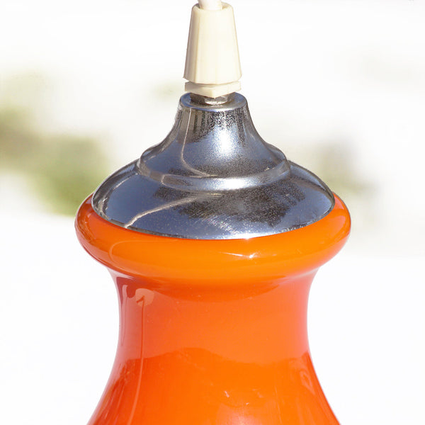 Abat-jour tulipe de suspension vintage space age en verre opaline orange pop