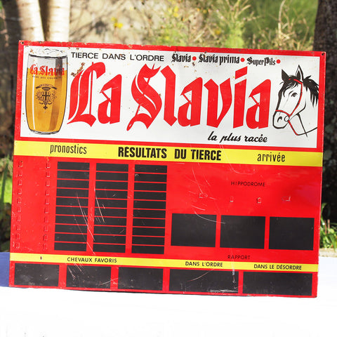 Ancienne plaque publicitaire vintage résultats du tiercé en tôle lithographiée pour la bière La Slavia
