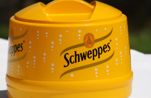 Seau à glaçons publicitaire Schweppes en plastique jaune bouton d'or